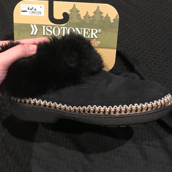 isotoner Shoes - NWT: Women's Size 9.5-10 Isotoner Slippers